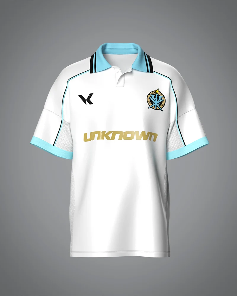 VRUNK X UNKNOWN - FOOTBALL TEE WHITE VRUNK X UNKNOWN - FOOTBALL TEE WHITE